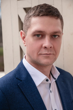 Наумов